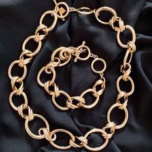 Gold chain choker and bracelet Banana Republic
